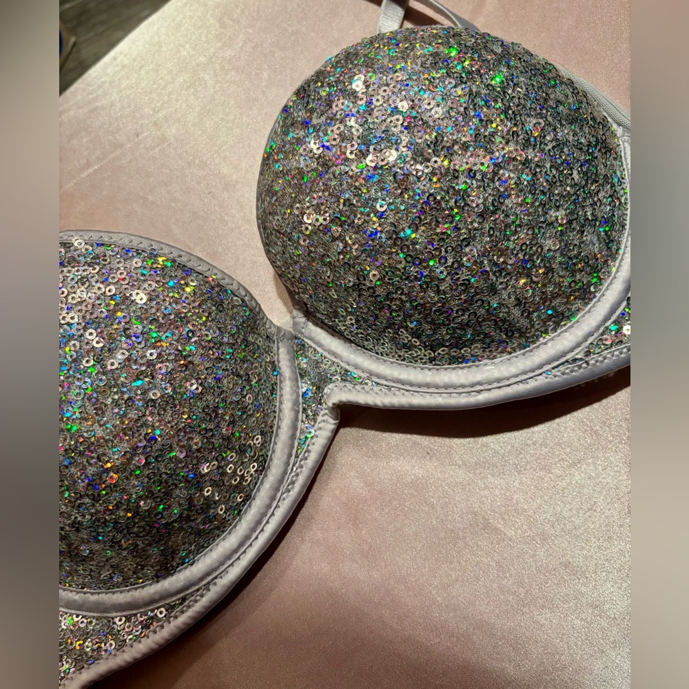 H&M Super Push-Up Sequined Bra - Picture 5 of 5